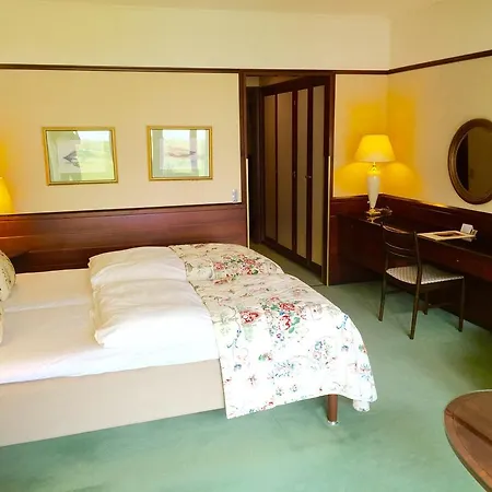 Szálloda Hesselet 4*